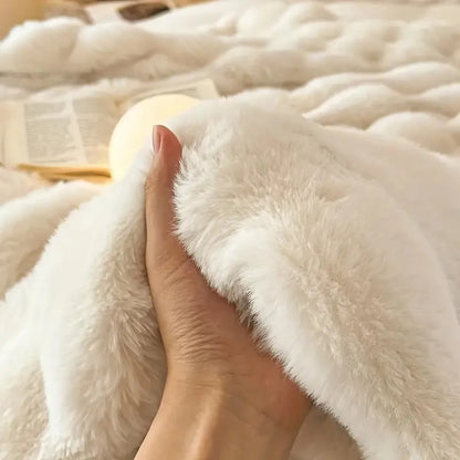 Extra Soft Faux Fur Plush Blanket