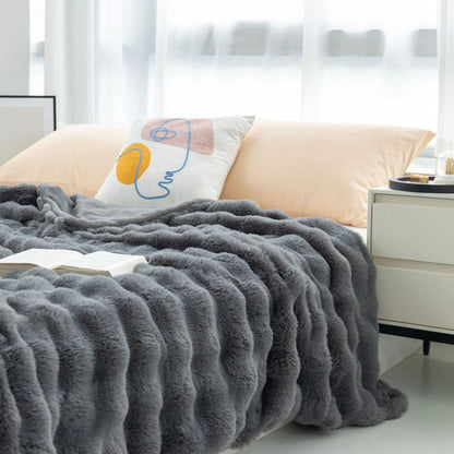 Extra Soft Faux Fur Plush Blanket